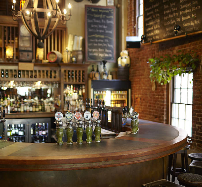 web1_05 Brick Store Pub