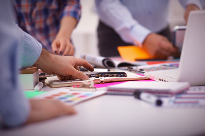 Teamwork-creating-marketing-plan-pittsburgh-100